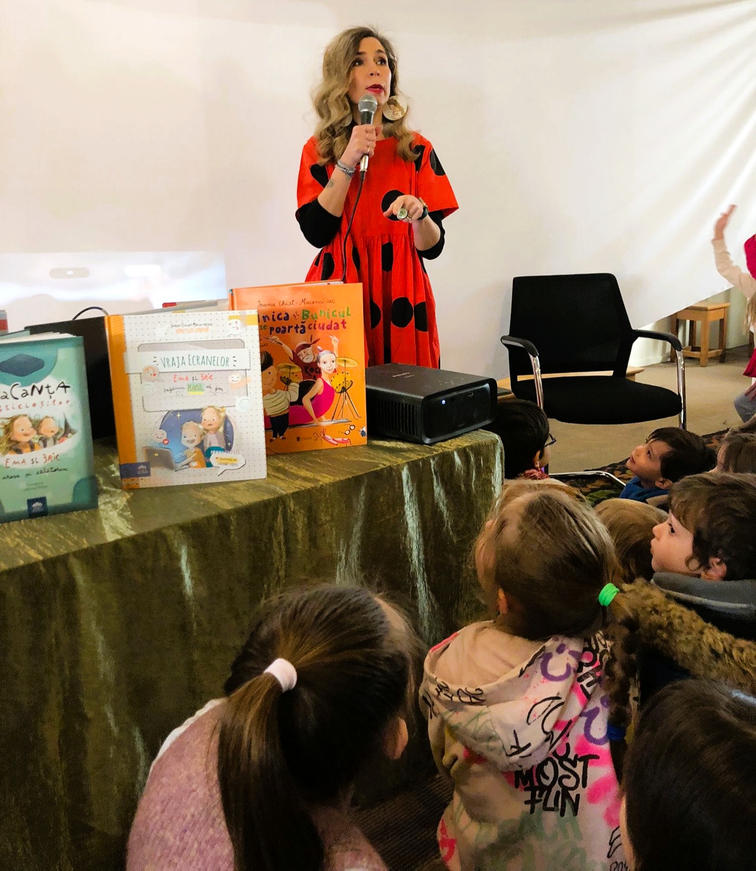 Rencontre avec l’écrivaine Ioana Chicet-Macoveiciuc